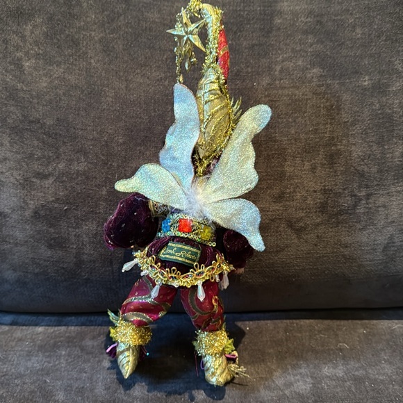 Mark Roberts small fairy figurine with Gold & Purple Accents. #129 of 7,500 - Picture 8 of 12